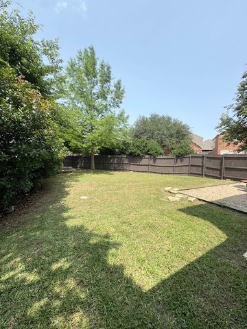 949 Green Pond Drive, Garland, TX 75040
