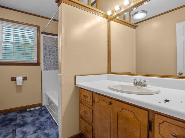808 Primrose Lane, Spartanburg, SC 29303