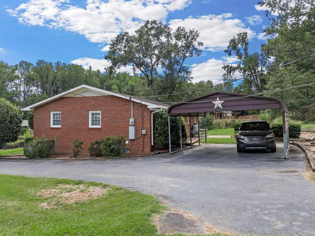 808 Primrose Lane, Spartanburg, SC 29303