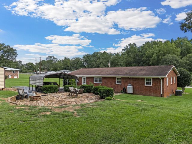 808 Primrose Lane, Spartanburg, SC 29303