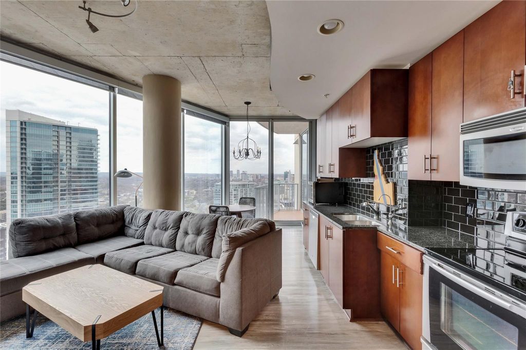 360 Nueces ST 2910, Austin, TX 78701
