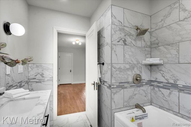 19022 Wildemere Street, Detroit, MI 48221