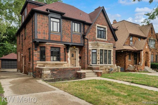 19022 Wildemere Street, Detroit, MI 48221