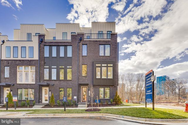 11579 PATRIOTIC LN, Reston, VA 20190