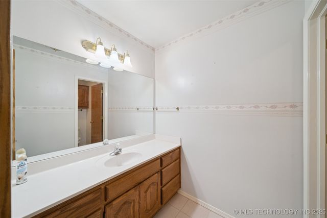 1807 SW 2nd Place, Wagoner, OK 74467