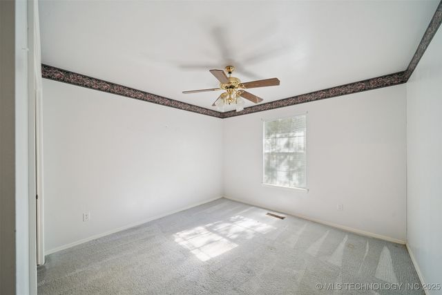 1807 SW 2nd Place, Wagoner, OK 74467