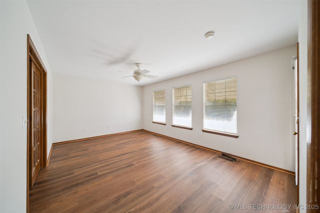 1807 SW 2nd Place, Wagoner, OK 74467