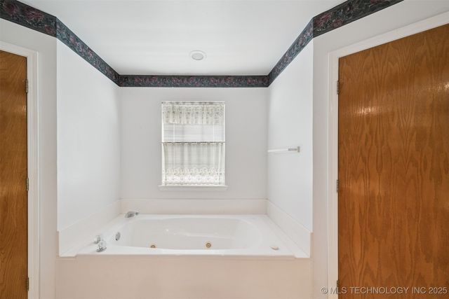 1807 SW 2nd Place, Wagoner, OK 74467