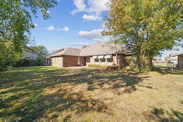 1807 SW 2nd Place, Wagoner, OK 74467