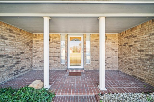 1807 SW 2nd Place, Wagoner, OK 74467