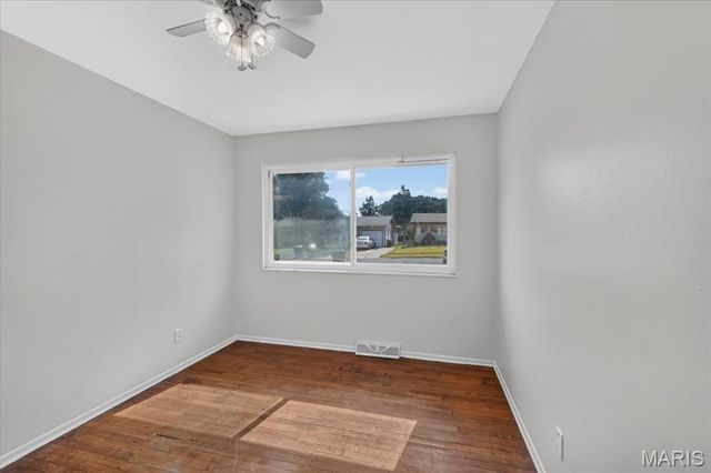 1445 Bobbinray Avenue, Florissant, MO 63031