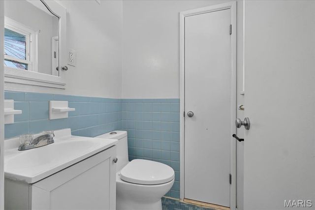 1445 Bobbinray Avenue, Florissant, MO 63031