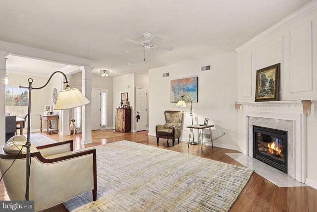 36 W SUMMIT DR, Littlestown, PA 17340