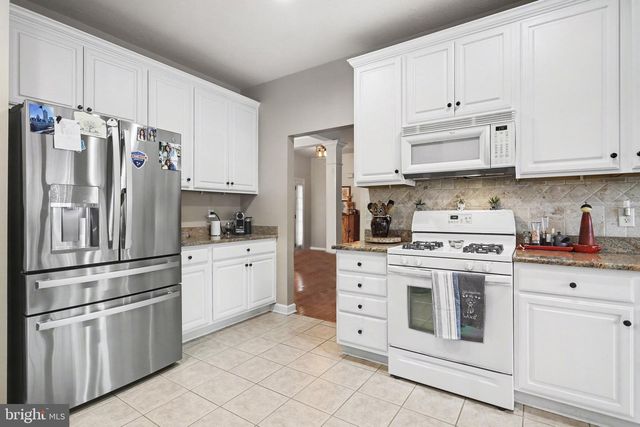 36 W SUMMIT DR, Littlestown, PA 17340