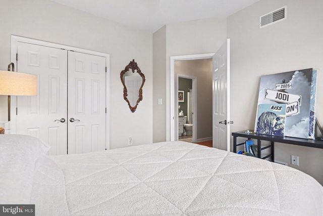 36 W SUMMIT DR, Littlestown, PA 17340