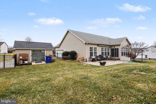 36 W SUMMIT DR, Littlestown, PA 17340