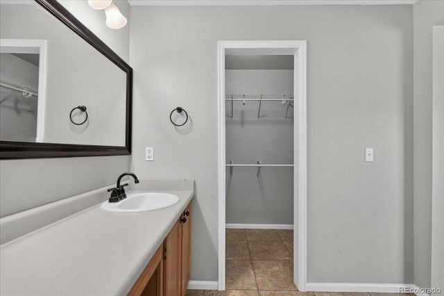 10046 Apollo Bay Way, Highlands Ranch, CO 80130