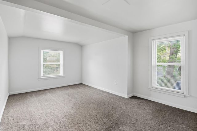 22600 Oaklane Street, Warren, MI 48089