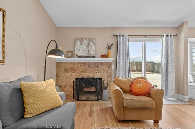 6871 Grove Avenue, Highland, CA 92346