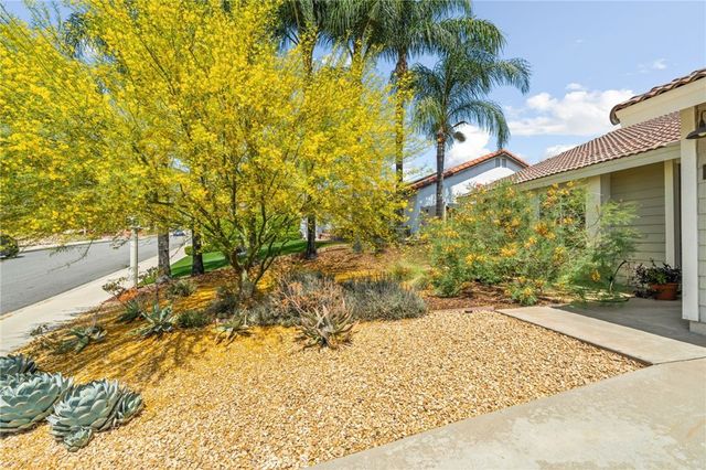 6871 Grove Avenue, Highland, CA 92346