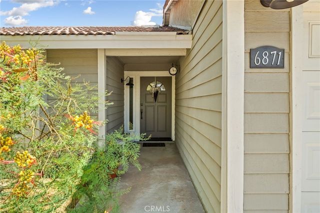 6871 Grove Avenue, Highland, CA 92346