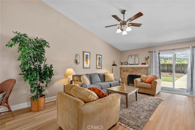 6871 Grove Avenue, Highland, CA 92346