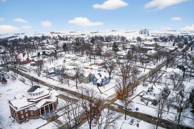 501 4th Street, Traer, IA 50675