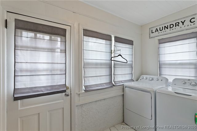 404 E Donaldson Avenue, Raeford, NC 28376