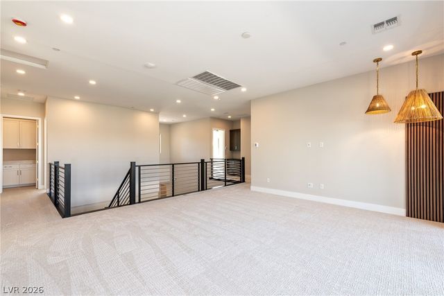 5086 Canyon Crossing Street, Las Vegas, NV 89135