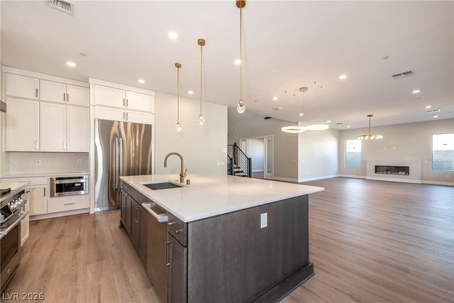 5086 Canyon Crossing Street, Las Vegas, NV 89135