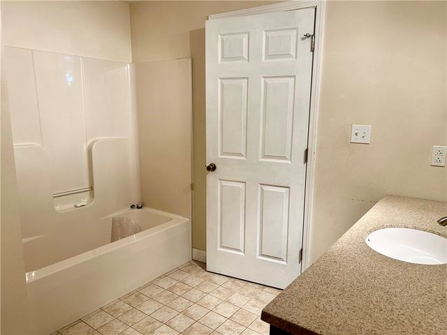 103 Ave 4 NW, Atkins, AR 72823