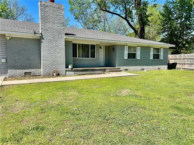 103 Ave 4 NW, Atkins, AR 72823