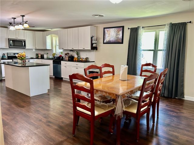103 Ave 4 NW, Atkins, AR 72823