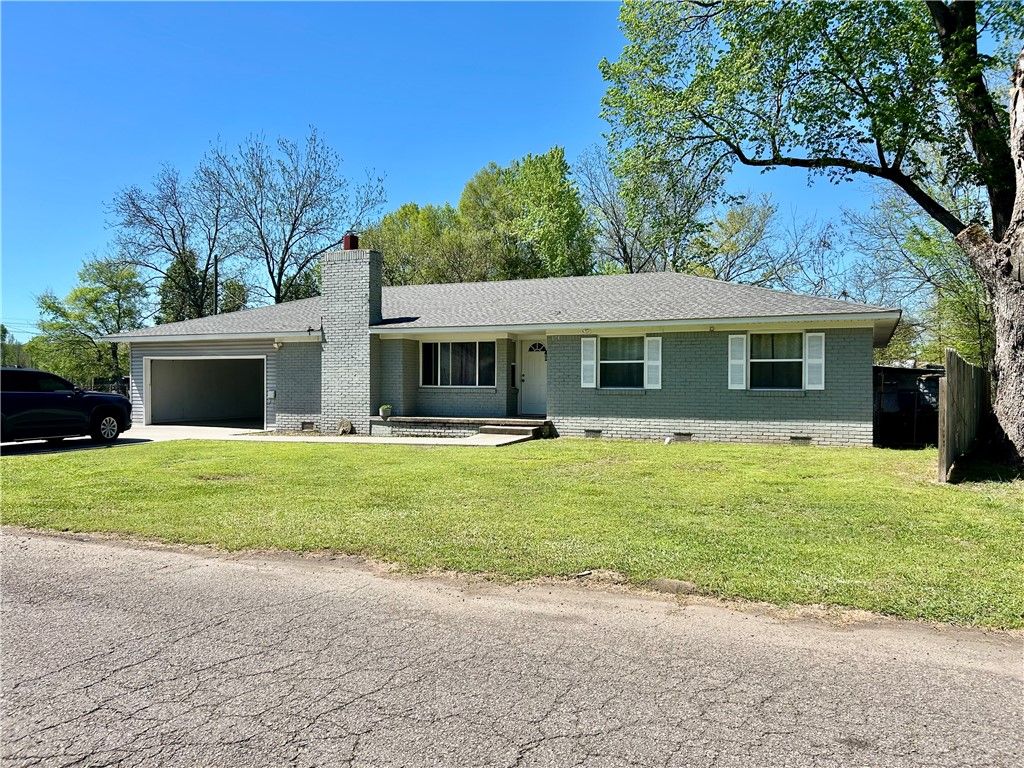 103 Ave 4 NW, Atkins, AR 72823