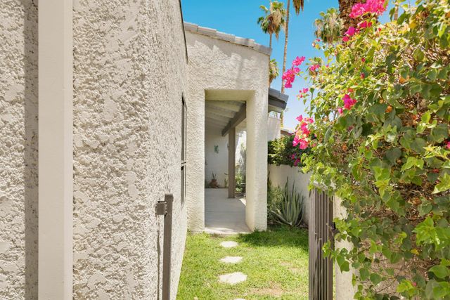 1150 E Palm Canyon Drive 51, Palm Springs, CA 92264