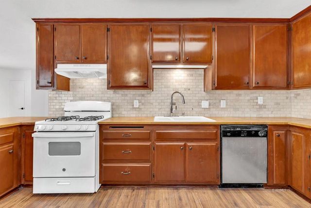 25495 Palomar Road, Idyllwild, CA 92549