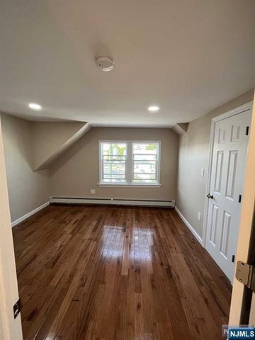 236-240 19th Avenue 3, Paterson, NJ 07504