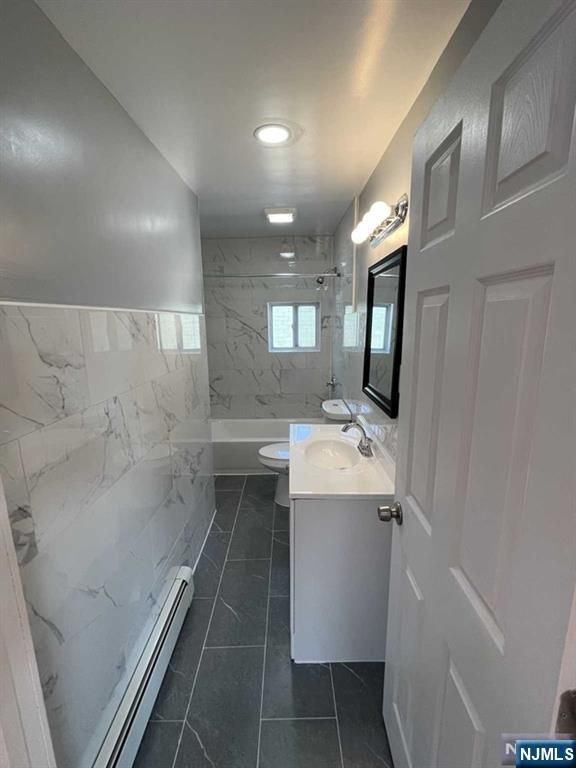 236-240 19th Avenue 3, Paterson, NJ 07504