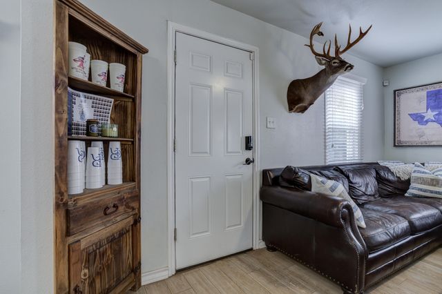 2515 33rd Street, Lubbock, TX 79410