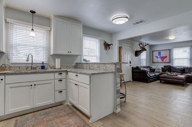 2515 33rd Street, Lubbock, TX 79410