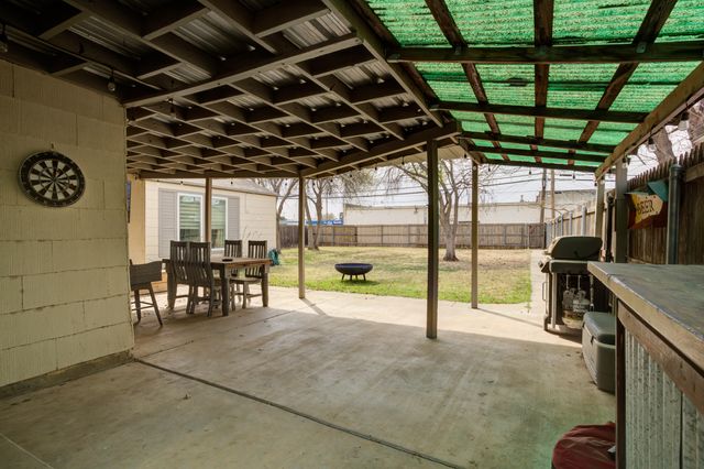 2515 33rd Street, Lubbock, TX 79410