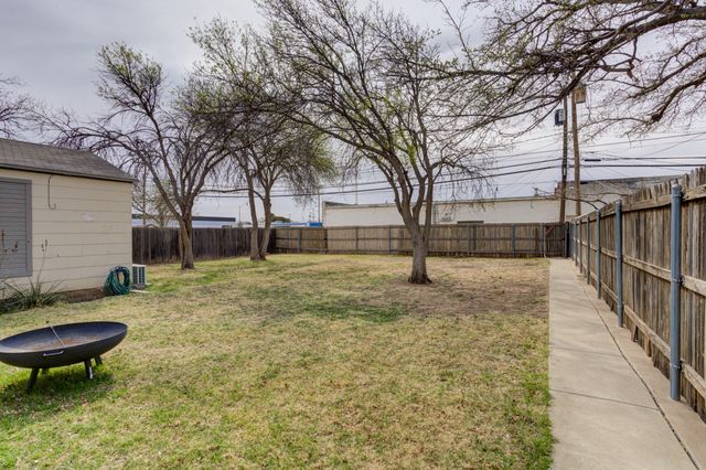 2515 33rd Street, Lubbock, TX 79410