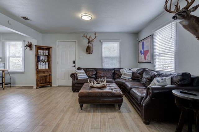 2515 33rd Street, Lubbock, TX 79410