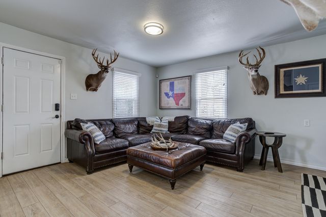 2515 33rd Street, Lubbock, TX 79410