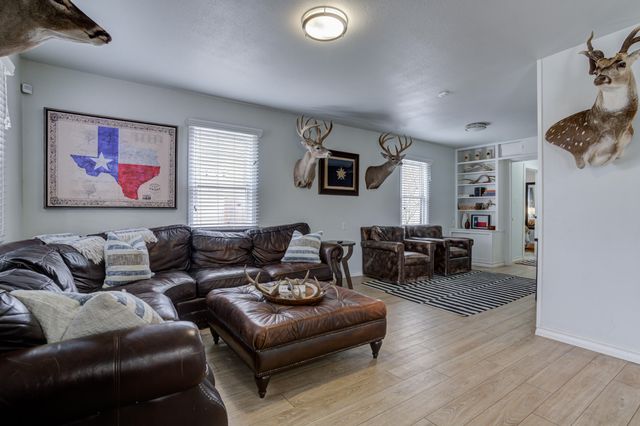 2515 33rd Street, Lubbock, TX 79410