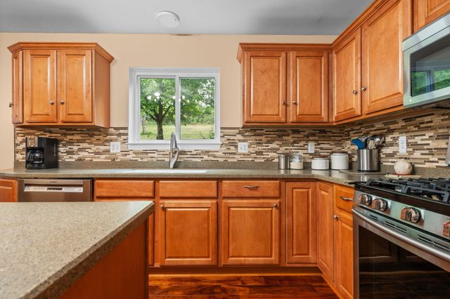2240 Indian Creek Circle, Ann Arbor, MI 48105
