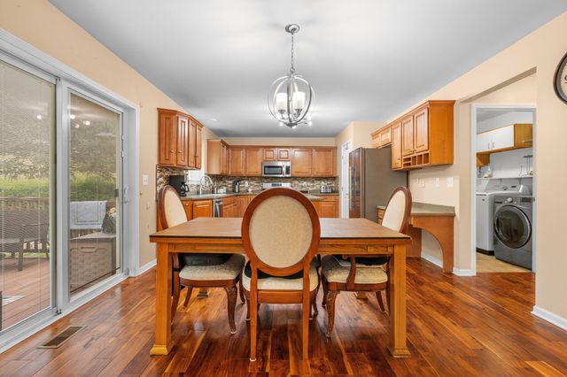 2240 Indian Creek Circle, Ann Arbor, MI 48105