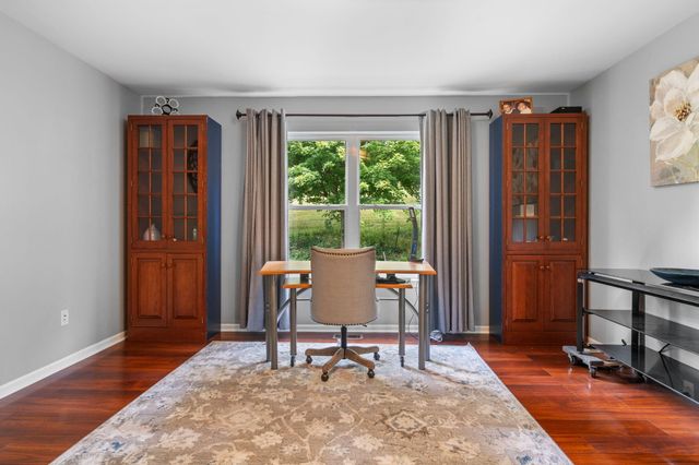 2240 Indian Creek Circle, Ann Arbor, MI 48105