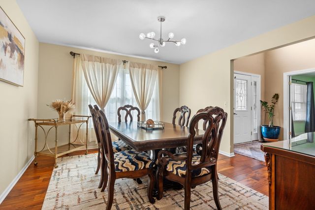 2240 Indian Creek Circle, Ann Arbor, MI 48105