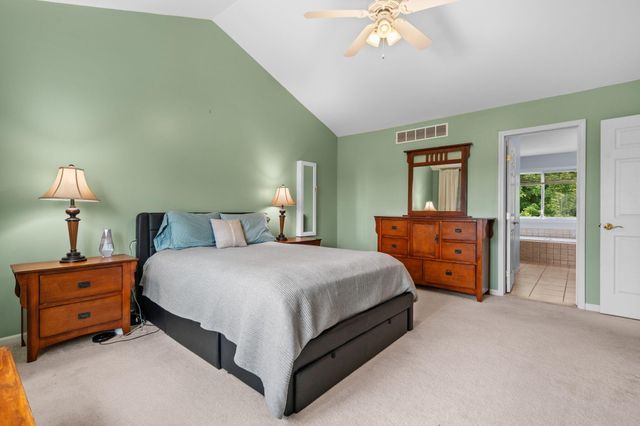 2240 Indian Creek Circle, Ann Arbor, MI 48105